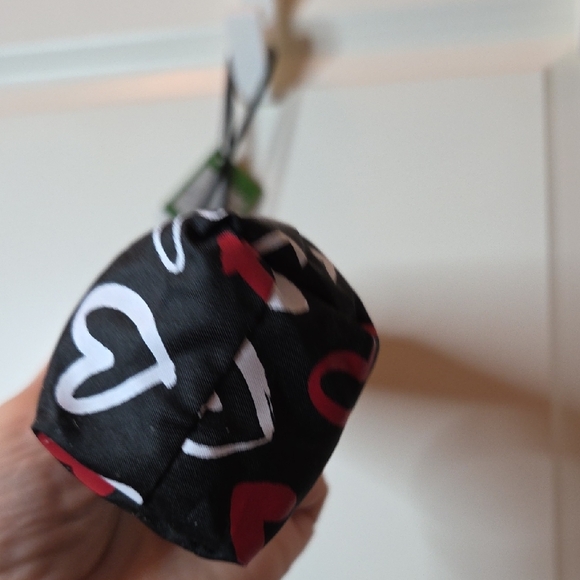 Heart Patterned Black Umbrella - Picture 7 of 9